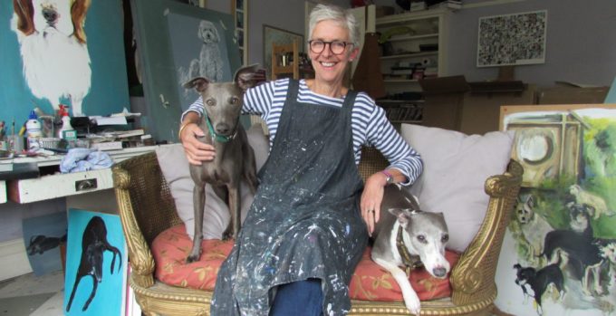 Sally Muir pinta perros. Y pinta muy bien. Togetherdogs la ha entrevistado para que nos cuente cómo empezó esta apasionante aventura.
